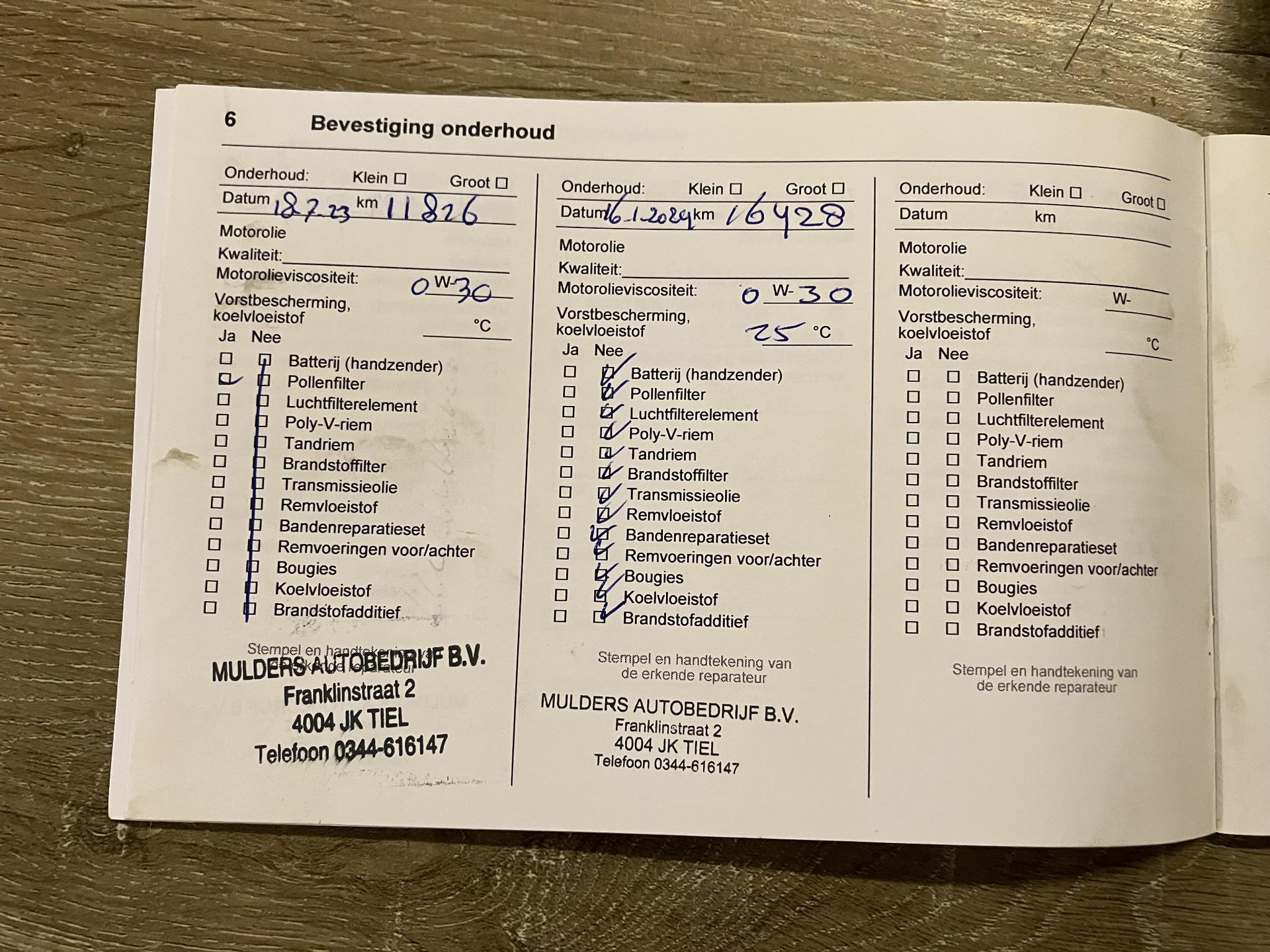 44250399-48.jpg